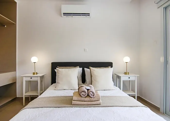 Phaedrus Living Seaside Luxury Limnaria 172 פאפוס