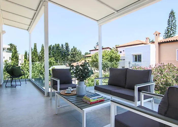 Phaedrus Living Seaside Luxury Limnaria 172 Lägenhet